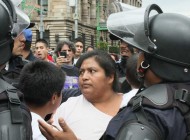 Los ambulantes insisten en quebrantar el ordenamiento de las autoridades...