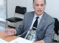 Moodle, la plataforma educativa gratuita y libre más extendida en el mundo para la enseñaza en línea, ha sido traducida al idioma español, en su versión mexicana, por un académico de la UNAM.
