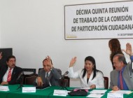Que la población para que denuncie ante la Contraloría capitalina a los jefes delegacionales que no aplicaron los presupuestos participativos. Que la población para que denuncie ante la Contraloría capitalina a los jefes delegacionales que no aplicaron los presupuestos participativos.